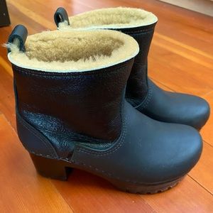 No. 6 Pull On Shearling Clog Boot size 37 (6.5)